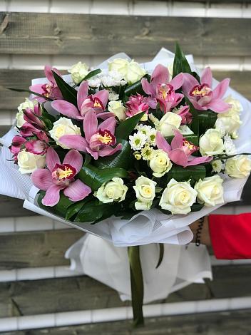 Букет цветов из: Розы и Хризантемы в Турово