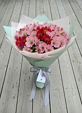 Букет цветов из:  Альстромерии #REPLACE_PRED# Турово