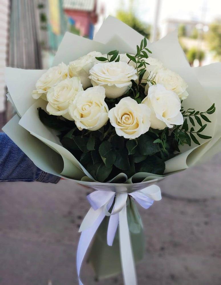 Букет Белые розы Проуд в Турово