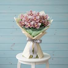Букет цветов из:  Орхидеи и Розы в Турово