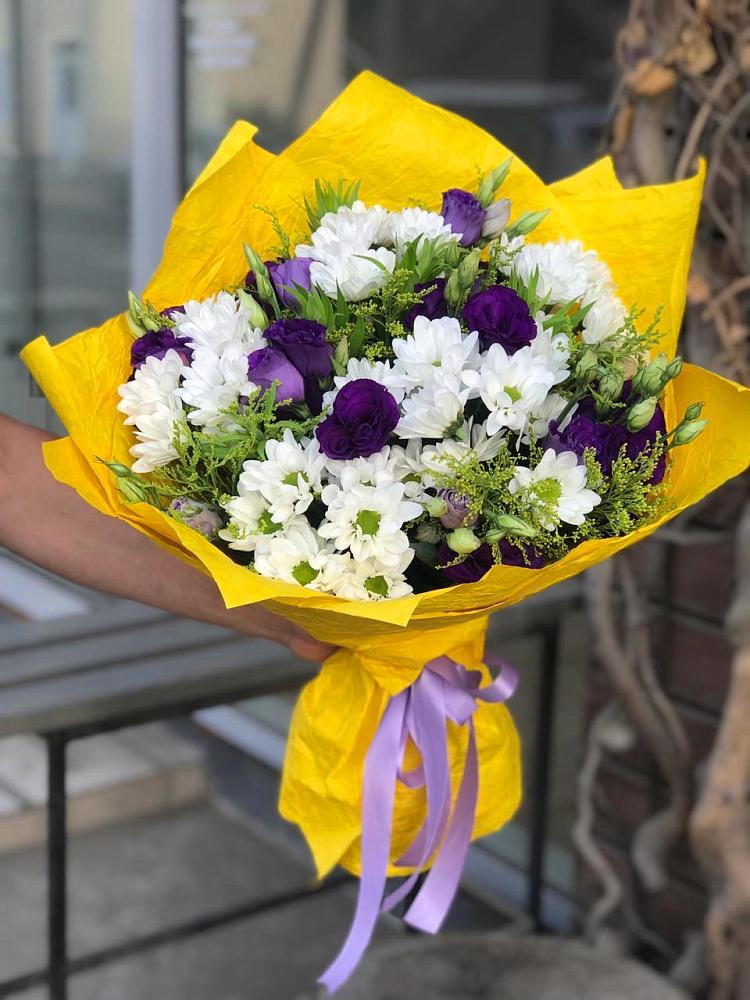 Букет цветов из: Ирисы, Хризантемы и Ромашки в Турово