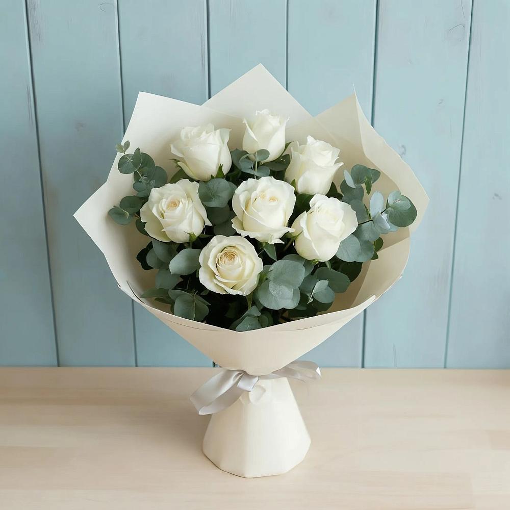 Букет Белые розы в Эвкалипте в Турово