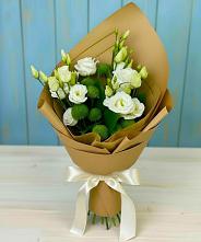 Букет цветов из:  Хризантемы и Лизиантусы в Турово