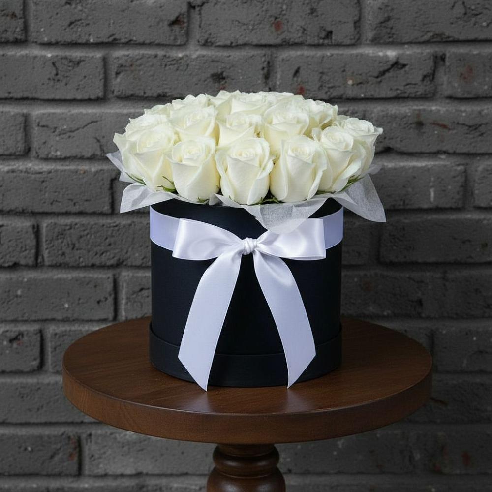 Цветочная композиция из Розы в шляпной коробке в Турово