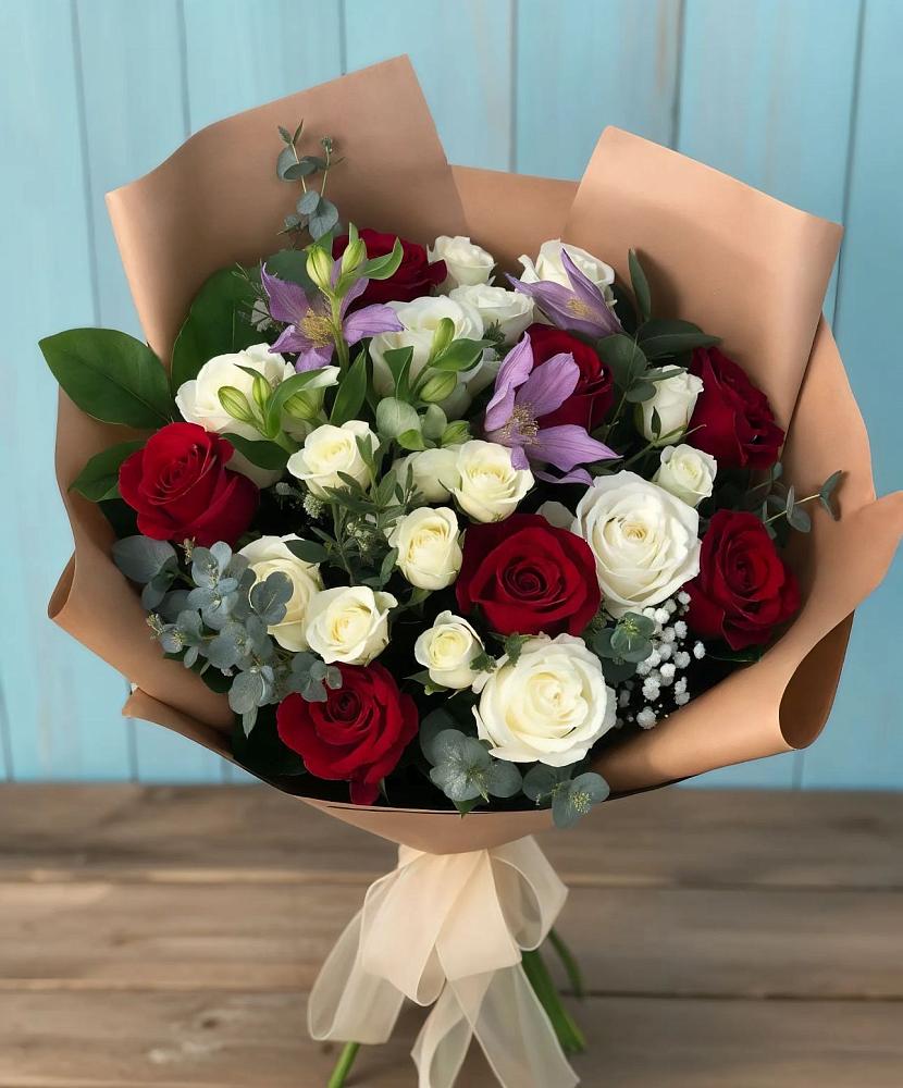 Букет цветов из: Розы и Альстромерии в Турово